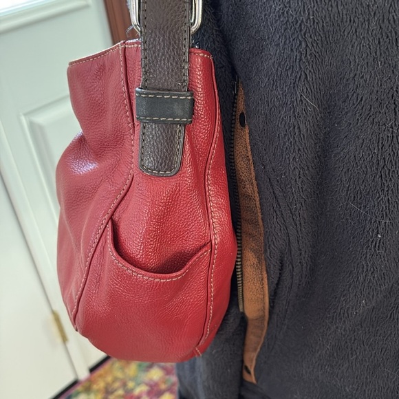 Tignanello  shoulder bag  leather Red man-made trim brown  2 main compartments - Picture 10 of 16